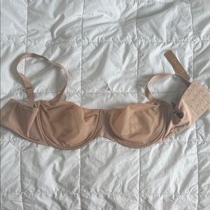 Skims Bra